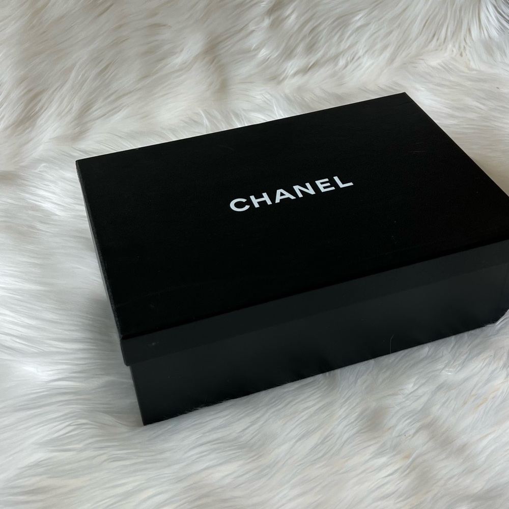 Chanel shoe box